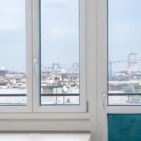 Panorama View Luxury Apartman Milánó